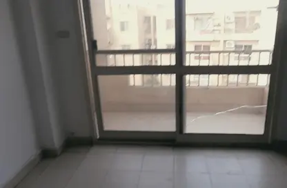 Apartment - 2 Bedrooms - 1 Bathroom for rent in Al Mostakbal - 12th District - Sheikh Zayed City - Giza