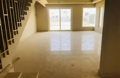 Townhouse - 3 Bedrooms - 3 Bathrooms for sale in O West - 6 October Compounds - 6 October City - Giza