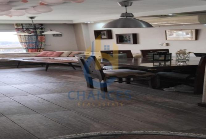 8241806 - Property Image 2