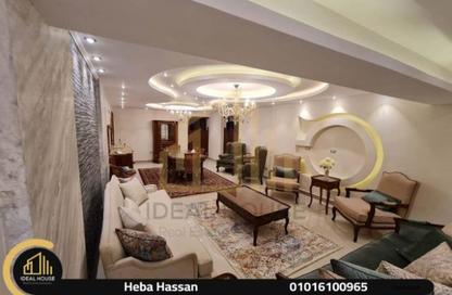 Apartment - 3 Bedrooms - 1 Bathroom for sale in Mahmoud Al Essawy St. - Miami - Hay Awal El Montazah - Alexandria