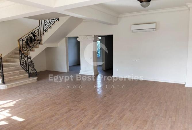 8054205 - Property Image 2