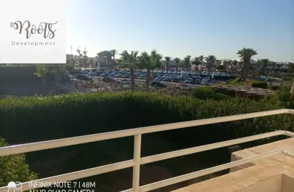 فيلا - 6 غرف نوم - 5 حمامات للبيع في أمواج - سيدي عبد الرحمن - الساحل الشمالي فيلا - 6 غرف نوم - 5 حمامات للبيع في أمواج - سيدي عبد الرحمن - الساحل الشمالي