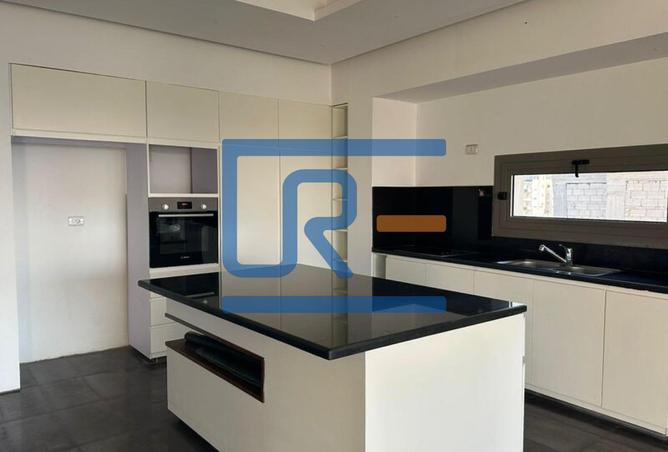8040564 - Property Image 3