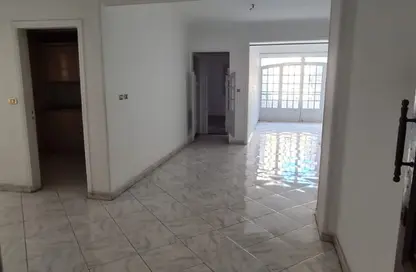 Apartment - 2 Bedrooms - 1 Bathroom for rent in Abou al mahasen al shazli St. - Al Agouza - Giza