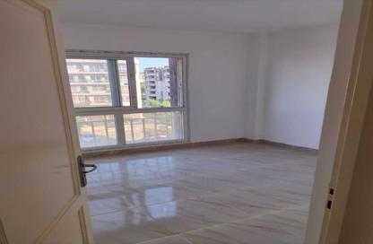 Apartment - 2 Bedrooms - 1 Bathroom for sale in Madinaty - Cairo