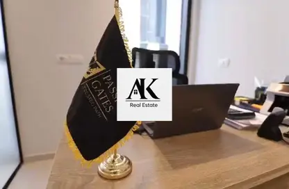 مساحات مكتبية - استوديو - 1 حمام للايجار في مول هايد بارك بيزنس - شارع التسعين الجنوبي - التجمع الخامس - مدينة القاهرة الجديدة - القاهرة