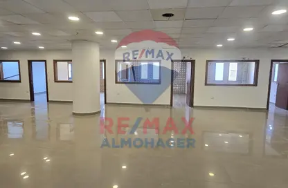 Office Space - Studio - 2 Bathrooms for rent in The 5th Settlement - New Cairo City - Cairo