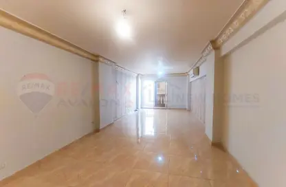 Apartment - 3 Bedrooms - 2 Bathrooms for sale in Smouha - Hay Sharq - Alexandria Apartment - 3 Bedrooms - 2 Bathrooms for sale in Smouha - Hay Sharq - Alexandria