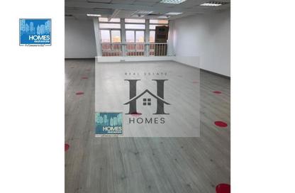 Half Floor - Studio - 4 Bathrooms for rent in Al Nozha St. - Almazah - Heliopolis - Masr El Gedida - Cairo