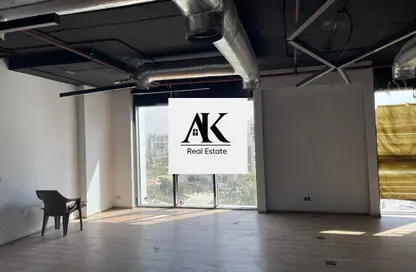 Office Space - Studio - 1 Bathroom for rent in Hyde Park Business District Mall - South Teseen St. - The 5th Settlement - New Cairo City - Cairo