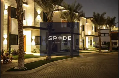 Townhouse - 5 Bedrooms - 4 Bathrooms for sale in Azzar 2 - 5th Settlement Compounds - The 5th Settlement - New Cairo City - Cairo