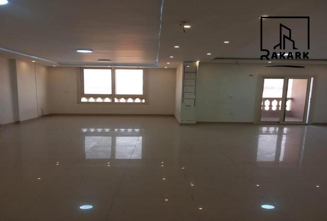 8211578 - Property Image 2