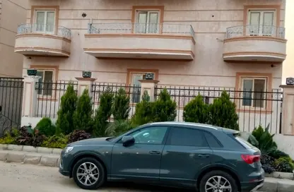 شقة - 3 غرف نوم - 2 حمامات للبيع في المجاورة الثانية - الحي الثالث شرق - مدينة الشروق - القاهرة شقة - 3 غرف نوم - 2 حمامات للبيع في المجاورة الثانية - الحي الثالث شرق - مدينة الشروق - القاهرة