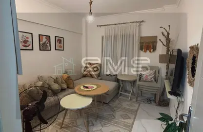 شقة - 3 غرف نوم - 2 حمامات للايجار في شارع رقم 33 - الحي الاول - التجمع الخامس - مدينة القاهرة الجديدة - القاهرة