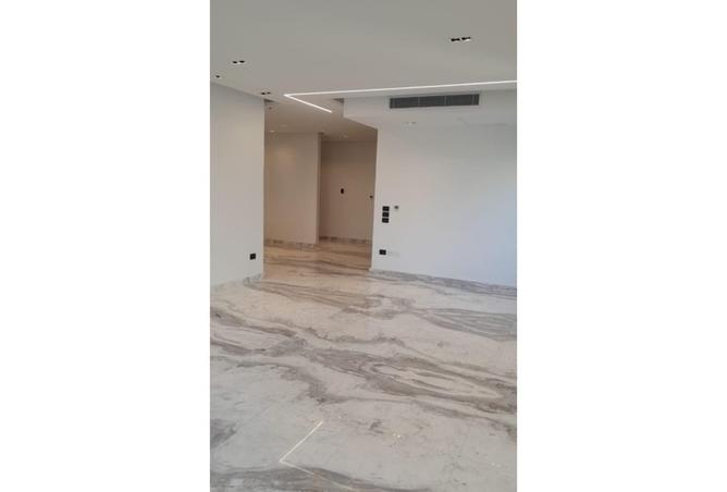 8072057 - Property Image 2