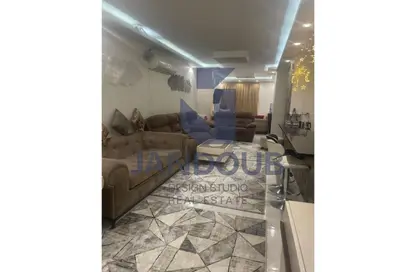 شقة - 3 غرف نوم - 1 حمام للبيع في ميدان الحجاز - ميدان الحجاز - النزهة - القاهرة