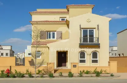 Villa - 4 Bedrooms - 5 Bathrooms for sale in Mivida - 5th Settlement Compounds - The 5th Settlement - New Cairo City - Cairo