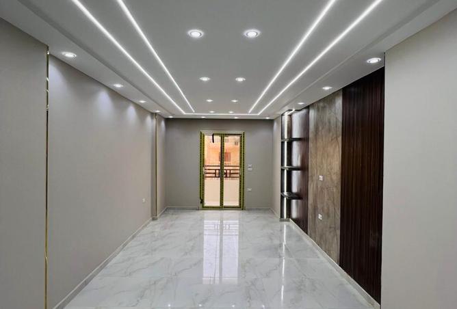 8083036 - Property Main Image