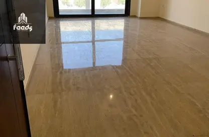 (بنتهاوس  (روف - 3 غرف نوم - 3 حمامات للايجار في باتيو كازا - الباتيو - كمبوندات الشروق - مدينة الشروق - القاهرة