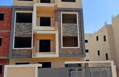 Whole Building - 7+ Bedrooms - 7+ Bathrooms for sale in Badr City - Cairo
