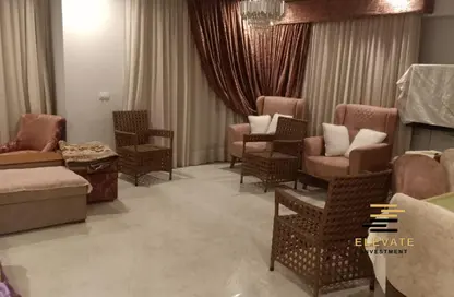 Apartment - 2 Bedrooms - 2 Bathrooms for rent in Stone Residence - 5th Settlement Compounds - The 5th Settlement - New Cairo City - Cairo