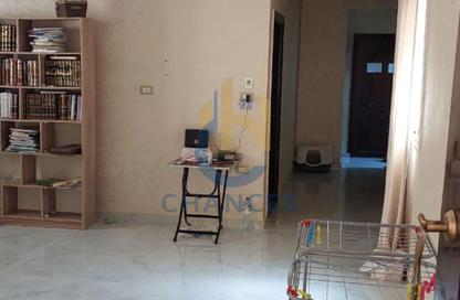 Apartment - 2 Bedrooms - 1 Bathroom for sale in El Narges Buildings - Al Narges - New Cairo City - Cairo