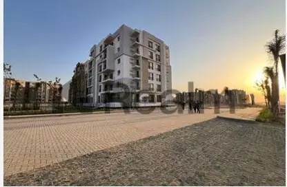 شقة - 3 غرف نوم - 3 حمامات للبيع في فيلدج ويست - كمبوندات الشيخ زايد - الشيخ زايد - الجيزة