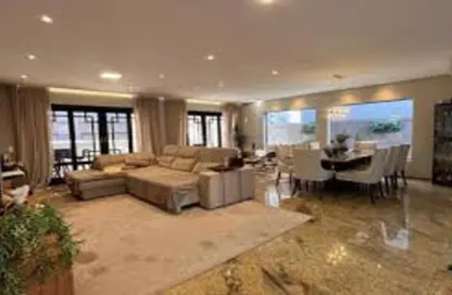 Villa - 5 Bedrooms - 4 Bathrooms for sale in Village West - Sheikh Zayed Compounds - Sheikh Zayed City - Giza