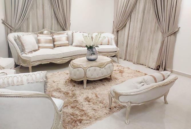 8180755 - Property Image 2