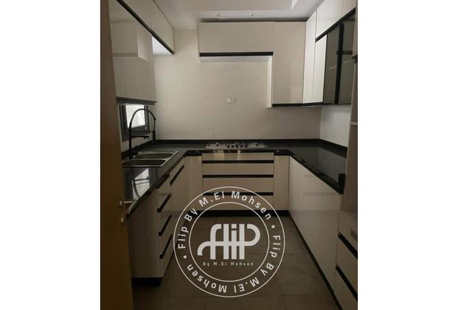8126402 - Property Image 2