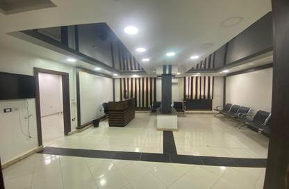 Apartment - 3 Bedrooms - 2 Bathrooms for sale in King Faisal St. - El Talbia - Faisal - Hay El Haram - Giza