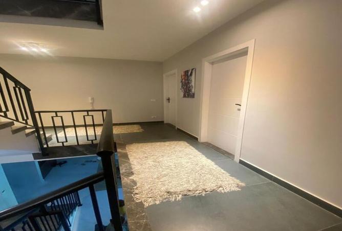 8281669 - Property Image 2