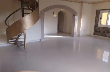 Penthouse - 4 Bedrooms - 3 Bathrooms for sale in Six West - Beverly Hills - Sheikh Zayed Compounds - Sheikh Zayed City - Giza Penthouse - 4 Bedrooms - 3 Bathrooms for sale in Six West - Beverly Hills - Sheikh Zayed Compounds - Sheikh Zayed City - Giza