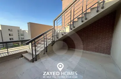 Apartment - 3 Bedrooms - 3 Bathrooms for rent in New Giza - Cairo Alexandria Desert Road - 6 October City - Giza