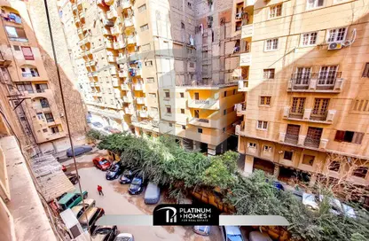 Apartment - 3 Bedrooms - 2 Bathrooms for sale in Al Nasr St. - Smouha - Hay Sharq - Alexandria