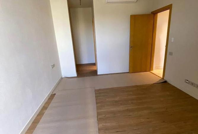 8043356 - Property Image 3