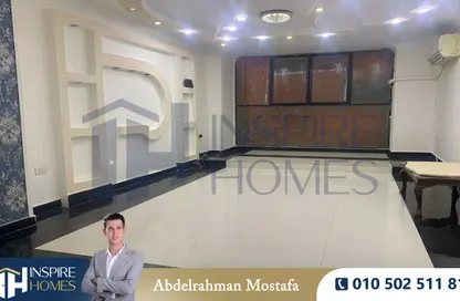 Apartment - 2 Bedrooms - 1 Bathroom for rent in Ahmed Sabry St. - Bolkly - Hay Sharq - Alexandria