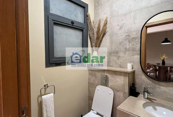 8043790 - Property Image 2