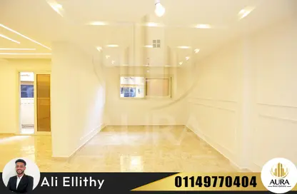 Apartment - 3 Bedrooms - 2 Bathrooms for sale in Doctor Ibrahim Shawky St. - Ibrahimia - Hay Wasat - Alexandria