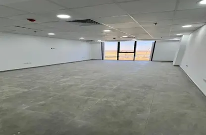 مساحات مكتبية - استوديو - 2 حمامات للايجار في هايد بارك - مدينة القاهرة الجديدة - القاهرة