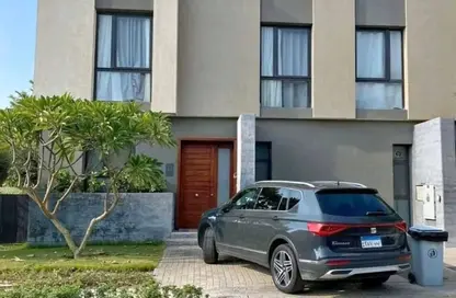 Villa - 4 Bedrooms - 4 Bathrooms for sale in Hood 6 Side St. - Green Belt - 6 October City - Giza