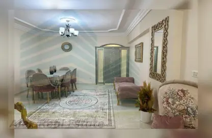 Apartment - 3 Bedrooms - 2 Bathrooms for rent in Al Geish Road - Cleopatra - Hay Sharq - Alexandria