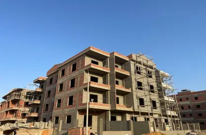 Apartment - 4 Bedrooms - 3 Bathrooms for sale in Bait Alwatan - The 5th Settlement - New Cairo City - Cairo