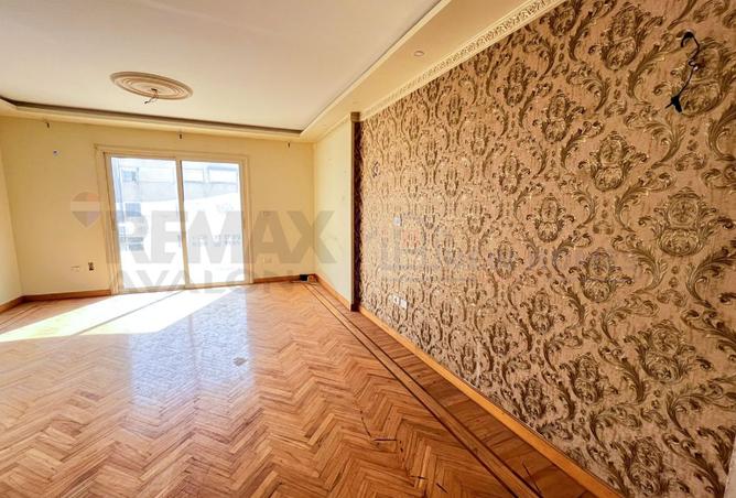 8516030 - Property Image 3