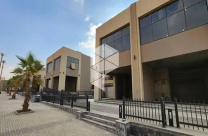 Shop - Studio - 2 Bathrooms for rent in Palm Hills Village Gate - South Investors Area - New Cairo City - Cairo