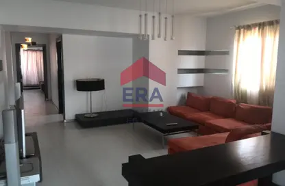 Apartment - 2 Bedrooms - 3 Bathrooms for sale in Street 200 - Degla - Hay El Maadi - Cairo