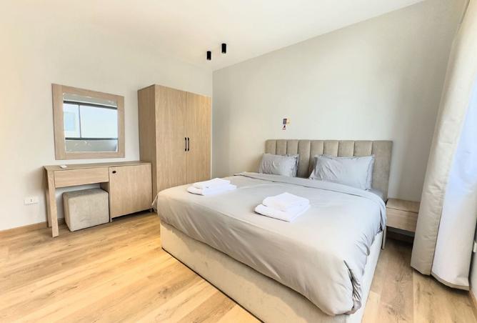 8432588 - Property Image 2