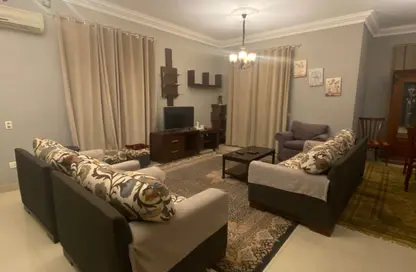 Apartment - 3 Bedrooms - 2 Bathrooms for rent in Al Shouyfat St. - District 1 - The 5th Settlement - New Cairo City - Cairo