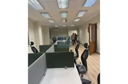 Office Space - Studio - 3 Bathrooms for rent in Maadi - Hay El Maadi - Cairo