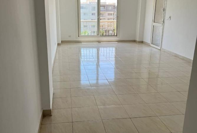 8323661 - Property Image 2